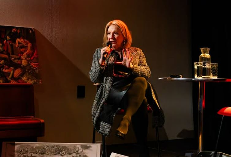 Wat is het vermogen van Culinair Journalist Janny van der Heijden